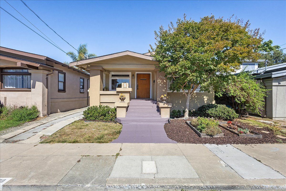 2529 Noble Ave