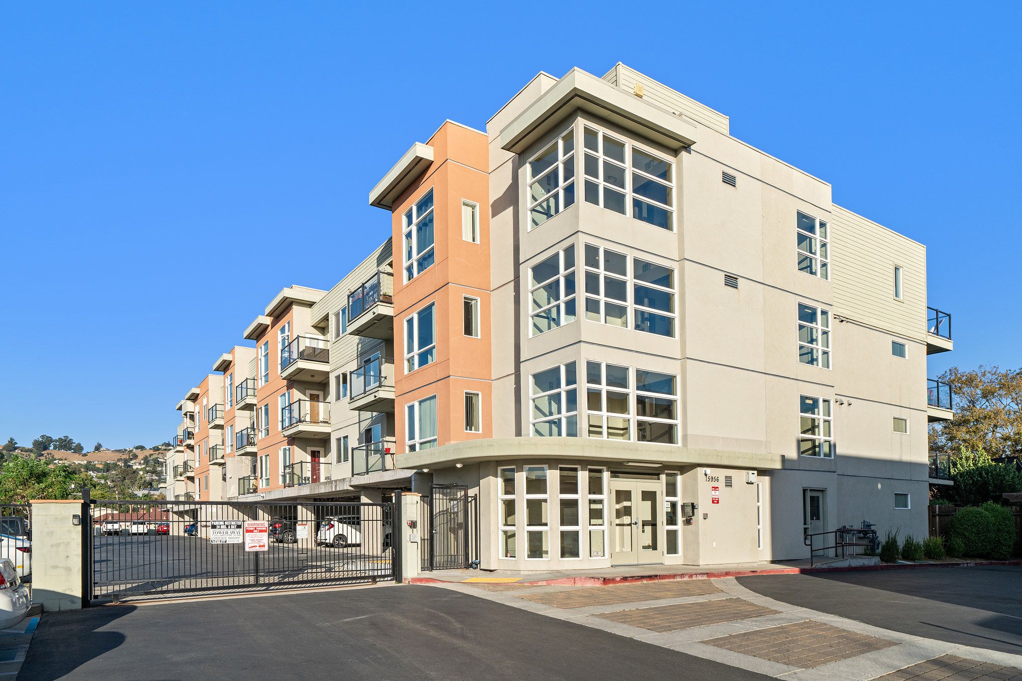 15956 E 14th Street #401