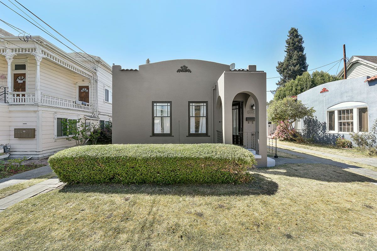 2262 San Jose Avenue