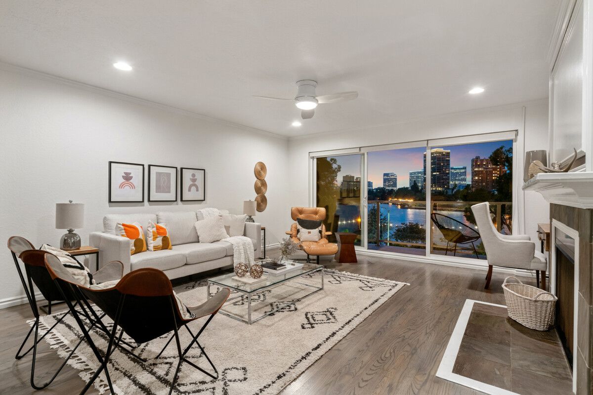 2316 Lakeshore Avenue #7