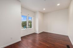 property thumnail