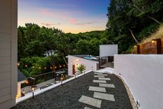 property thumnail