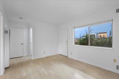 property thumnail