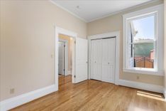 property thumnail