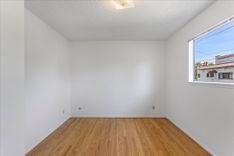 property thumnail