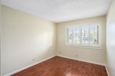 property thumnail