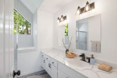 property thumnail