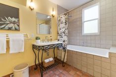 property thumnail