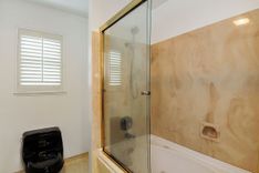property thumnail