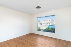 property thumnail