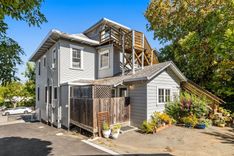 property thumnail