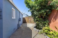 property thumnail