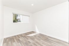 property thumnail
