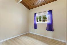 property thumnail