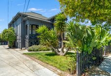 property thumnail