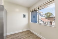 property thumnail