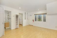 property thumnail