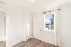 property thumnail