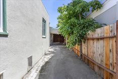 property thumnail
