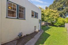 property thumnail