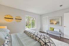property thumnail