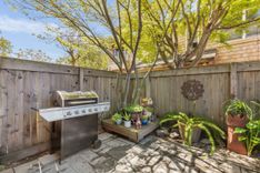 property thumnail