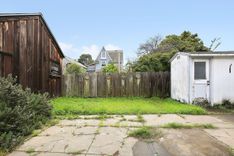 property thumnail