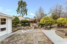 property thumnail