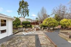 property thumnail