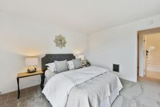 property thumnail