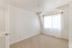 property thumnail