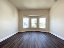 property thumnail