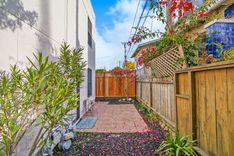 property thumnail