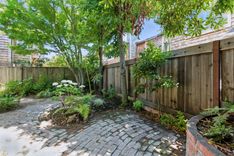 property thumnail